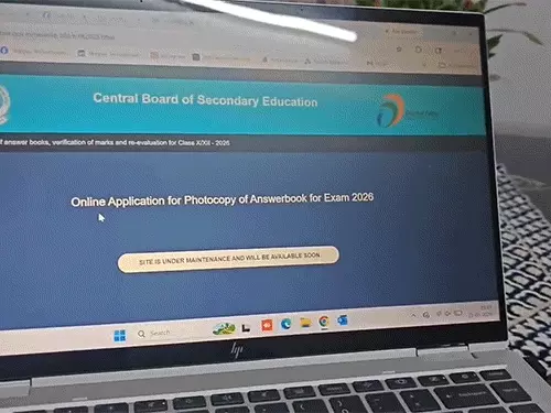CBSE 12वीं के छात्र 1 जून से करा सकेंगे री-इवैल्यूएशन, आंसर शीट ब्लर और वेबसाइट क्रैश होने के बाद बोर्ड का बड़ा फैसला