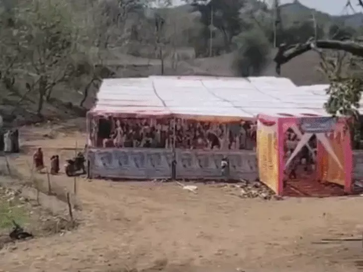 बीमारी ठीक करने का झांसा देकर धर्म परिवर्तन कराने का आरोप, गरीब और आदिवासी परिवारों को बनाया निशाना