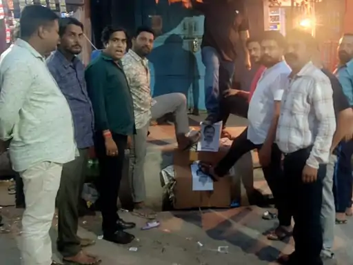 करौली में सांसद जाटव का पुतला फूंका, बयान को लेकर सवर्ण समाज में आक्रोश