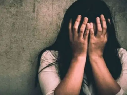 महिला डॉक्टर ने HOD पर मानसिक प्रताड़ना के आरोप लगाए: शिकायत में लिखा- डिप्रेशन में आ गई, नौकरी छोड़ने का मन बना लिया था