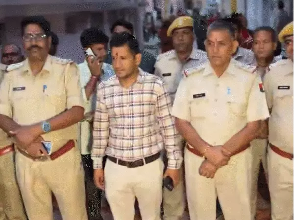 सफाईकर्मी की बहनों की शादी में पुलिस ने भरा मायरा, मकराना पुलिस बनी परिवार का सहारा