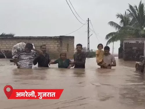 महाराष्ट्र में भारी बारिश का हाई अलर्ट: नासिक में बादल फटने की चेतावनी, त्र्यंबकेश्वर मंदिर बंद; जम्मू-कश्मीर में बाढ़ और लैंडस्लाइड से हालात गंभीर