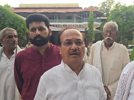 गुड़ला पांचना लिफ्ट परियोजना का काम शुरू कराने की मांग तेज: संघर्ष समिति ने अधिकारियों से की मुलाकात, वर्क ऑर्डर जारी करने की अपील