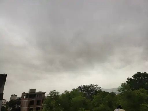 राजस्थान में दो दिन से तेज धूप, 5 डिग्री तक बढ़ा तापमान: अगले सप्ताह भी कमजोर रहेगा मानसून