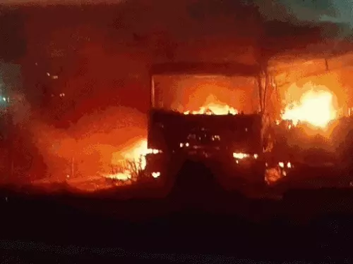 राजस्थान में भीषण हादसा: बस-ट्रेलर की टक्कर के बाद लगी आग, 8 की मौत; 6 यात्री जिंदा जले, इमरजेंसी गेट पर उठे सवाल